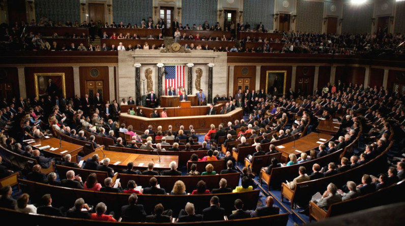 لحماية بيانات مجلس النواب.. الكونغرس يقيد استخدام "شات جي بي تي" من قبل موظفيه